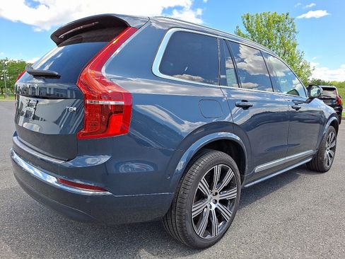 Used 2025 Volvo XC90 T8 Plus image 6
