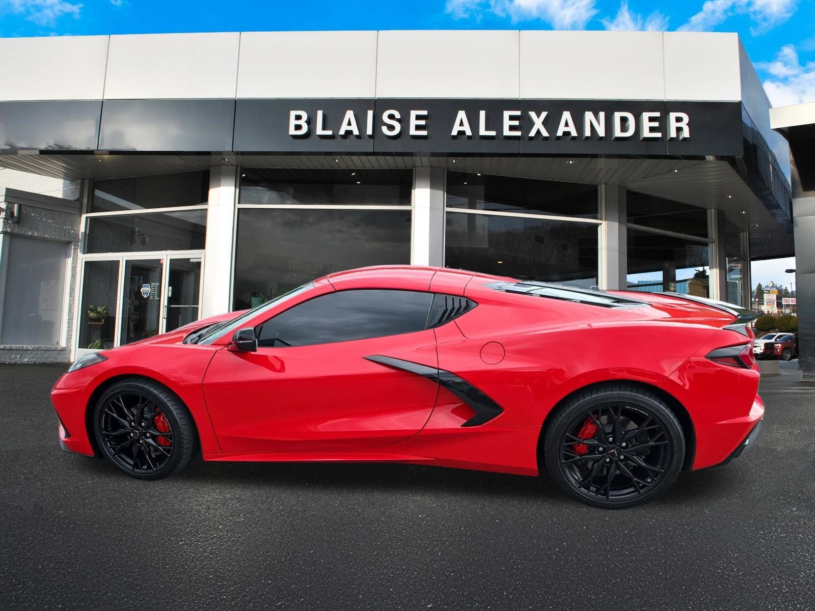 Used 2024 Chevrolet Corvette Stingray Preferred Cpe w/ Stealth Interior Trim Package RWD image 8