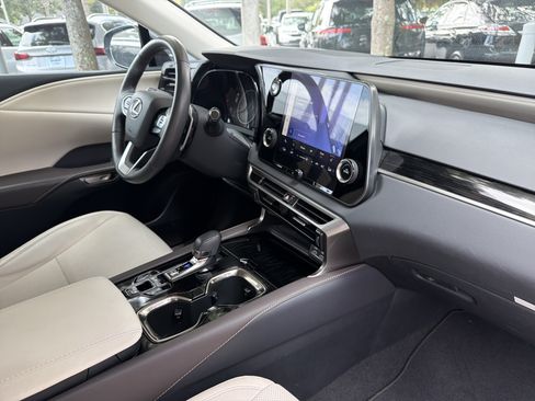 Used 2024 Lexus RX 350 FWD w/ Technology Package image 44