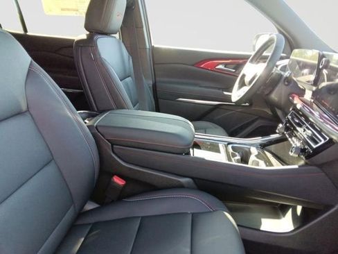 New 2026 Chevrolet Traverse Z71 w/ Driver Confidence Package AWD/4WD image 16