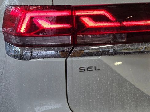 New 2026 Volkswagen Atlas SEL image 14