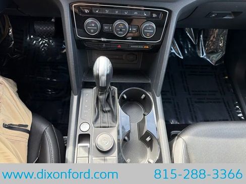 Used 2023 Volkswagen Atlas SE AWD/4WD image 13