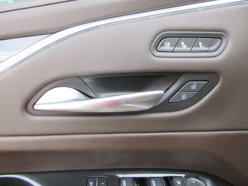 Used 2024 Cadillac Escalade Sport w/ Touring Package AWD/4WD image 34
