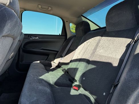 Used 2014 Chevrolet Impala Limited LS image 16