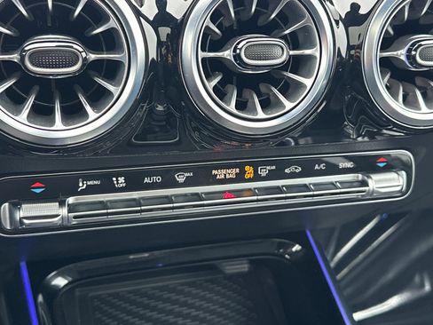 Certified 2025 Mercedes-Benz GLA 250 4MATIC image 21