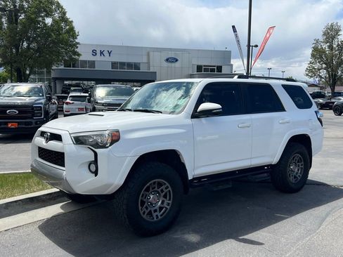 Used 2019 Toyota 4Runner TRD Off-Road Premium AWD/4WD image 1
