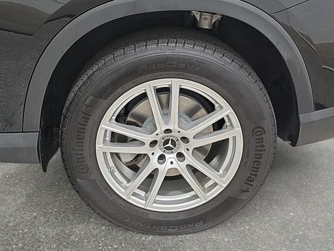 Used 2024 Mercedes-Benz GLC 300 4MATIC image 33