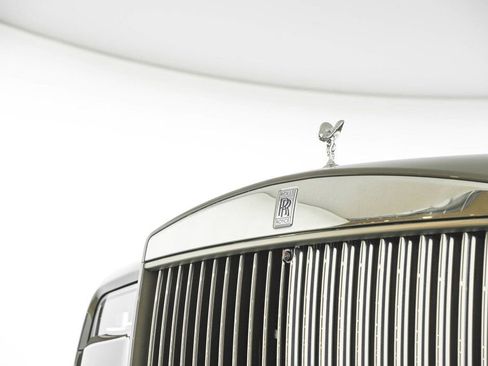 New 2025 Rolls-Royce Cullinan image 2