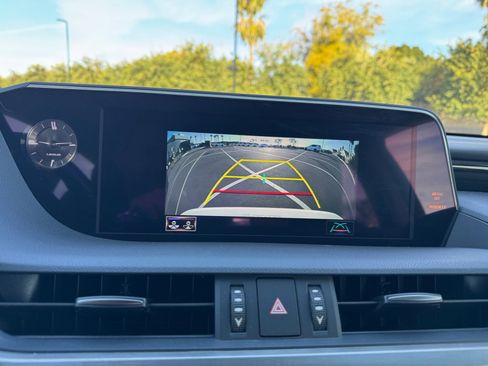 Used 2019 Lexus ES 350 image 29