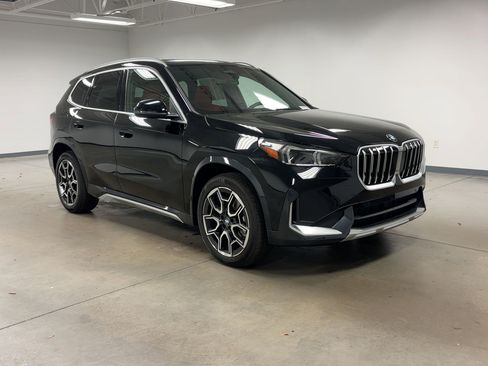 Certified 2025 BMW X1 xDrive28i w/ Convenience Package image 6