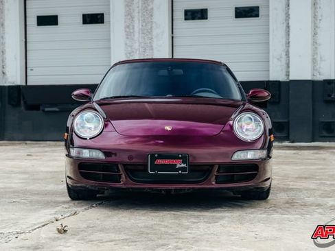 Used 2005 Porsche 911 Carrera S RWD image 13