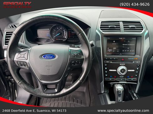 Used 2016 Ford Explorer Limited w/ Equipment Group 301A AWD/4WD image 19