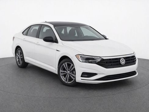 Used 2020 Volkswagen Jetta R-Line FWD image 2