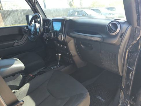 Used 2017 Jeep Wrangler Unlimited Sport w/ Quick Order Package 24S image 14