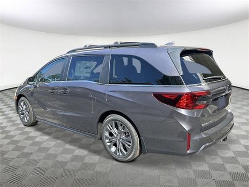 New 2026 Honda Odyssey Touring image 3