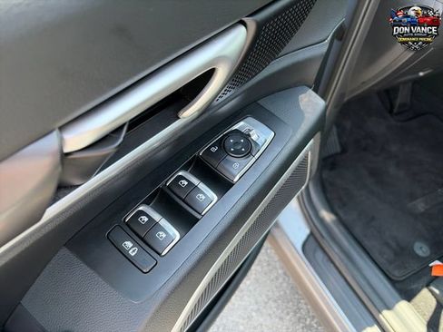 Used 2025 Kia Telluride S FWD image 11