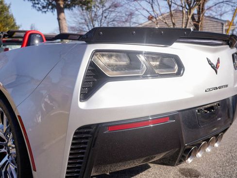 Used 2015 Chevrolet Corvette Z06 w/ 3LZ Preferred Equipment Group image 67