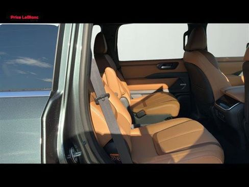 New 2026 Nissan Armada SL w/ Captain's Chari Seat Package RWD image 36