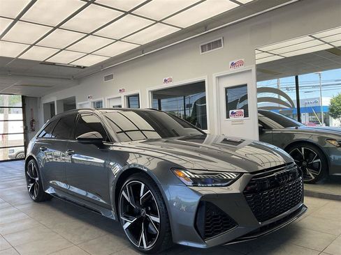 Used 2021 Audi RS 6 w/ Executive Package AWD/4WD image 1