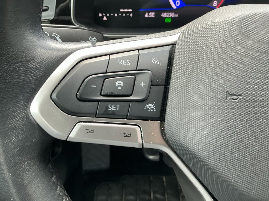 Used 2025 Volkswagen Jetta SE FWD image 21