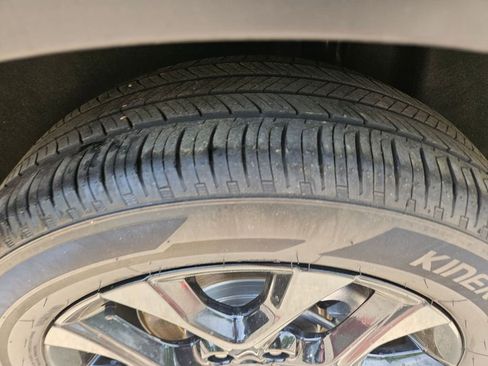 Used 2025 Honda HR-V Sport image 26