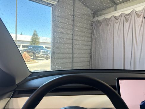 Used 2022 Tesla Model 3 Long Range AWD/4WD image 23