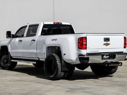 Used 2019 Chevrolet Silverado 3500 W/T w/ WT Convenience Package image 10