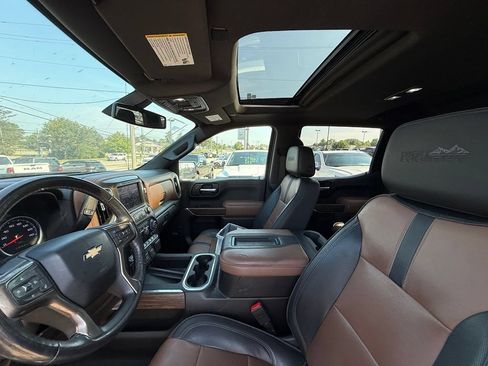 Used 2022 Chevrolet Silverado 1500 High Country w/ LPO, Dark Essentials Package AWD/4WD image 14