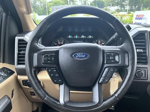 Used 2019 Ford F150 XLT w/ Equipment Group 302A Luxury AWD/4WD image 12
