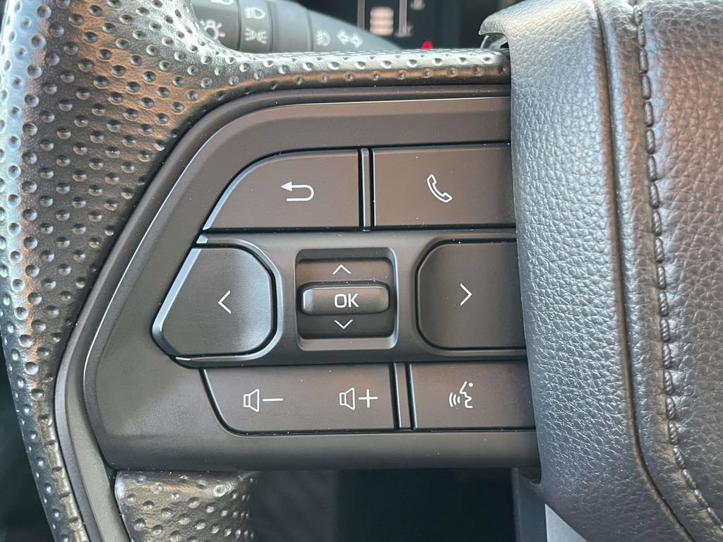 Used 2026 Toyota Tacoma SR5 AWD/4WD image 10