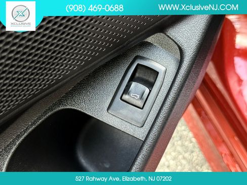 Used 2021 BMW 330i xDrive Sedan w/ Convenience Package AWD/4WD image 26