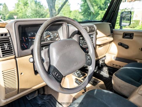 Used 2002 Jeep Wrangler Sahara AWD/4WD image 32