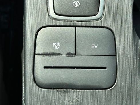 Used 2021 Ford Escape SE FWD image 40