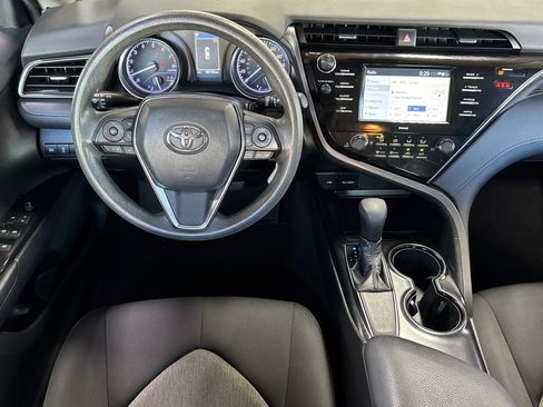 Used 2020 Toyota Camry LE FWD image 29