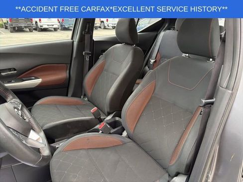 Used 2019 Nissan Kicks SR image 16