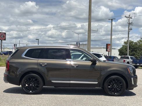 Used 2022 Kia Telluride SX FWD image 3