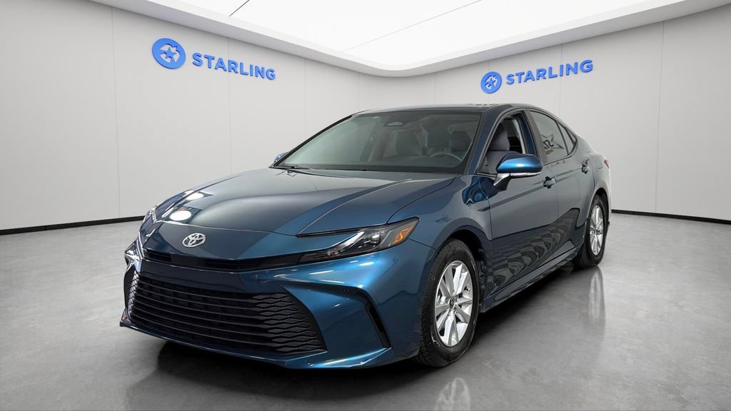 Used 2025 Toyota Camry LE w/ Convenience Package FWD image 16