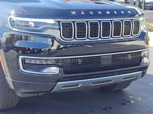 Used 2024 Jeep Wagoneer L Series III w/ Flexible Seating Group image 31