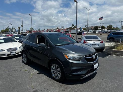 Used 2018 Buick Encore Preferred image 2