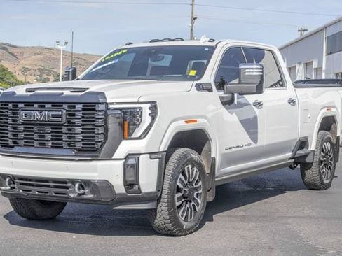 Used 2024 GMC Sierra 2500 Denali Ultimate AWD/4WD image 35