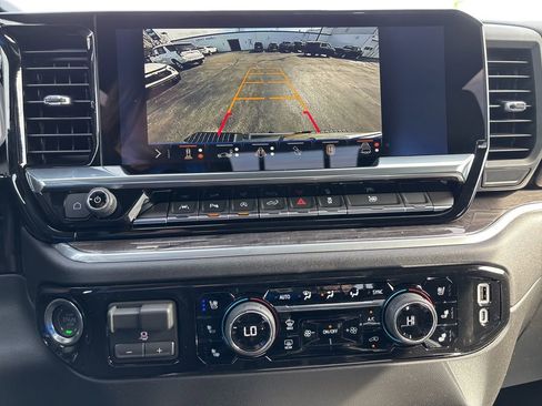 New 2026 Chevrolet Silverado 1500 LTZ w/ LTZ Premium Package AWD/4WD image 18