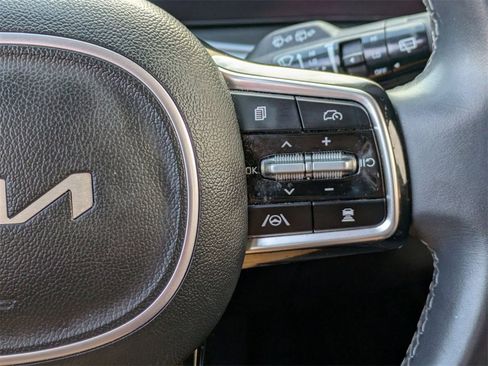 Used 2024 Kia Sorento S image 21