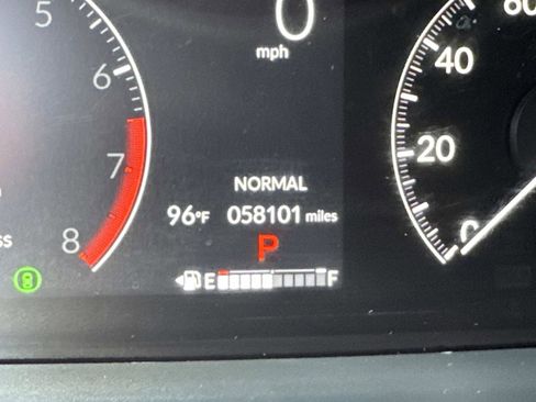 Used 2023 Honda Pilot EX-L image 27