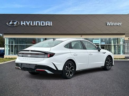 Used 2025 Hyundai Sonata SEL FWD image 5