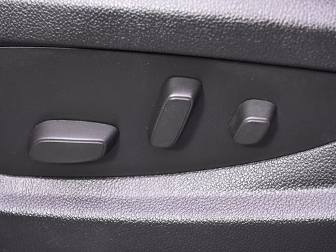 Used 2016 GMC Yukon Denali w/ Open Road Package AWD/4WD image 14