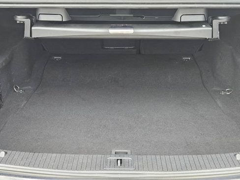 Used 2015 Mercedes-Benz E 400 Sedan image 31