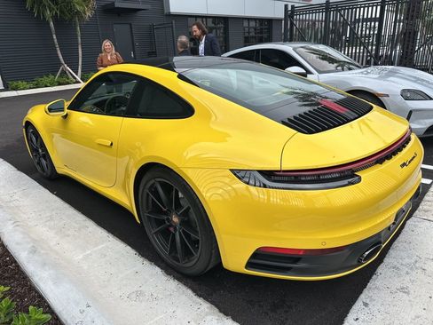 Certified 2021 Porsche 911 Carrera S RWD image 3