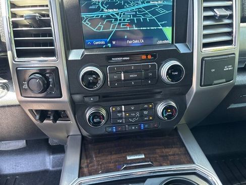 Used 2017 Ford F250 Platinum w/ Platinum Ultimate Package image 20