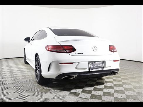 Used 2022 Mercedes-Benz C 300 Coupe image 4