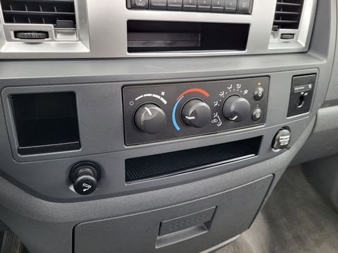 Used 2007 Dodge Ram 3500 Truck SLT w/ 26G SLT Cpos Pkg image 16